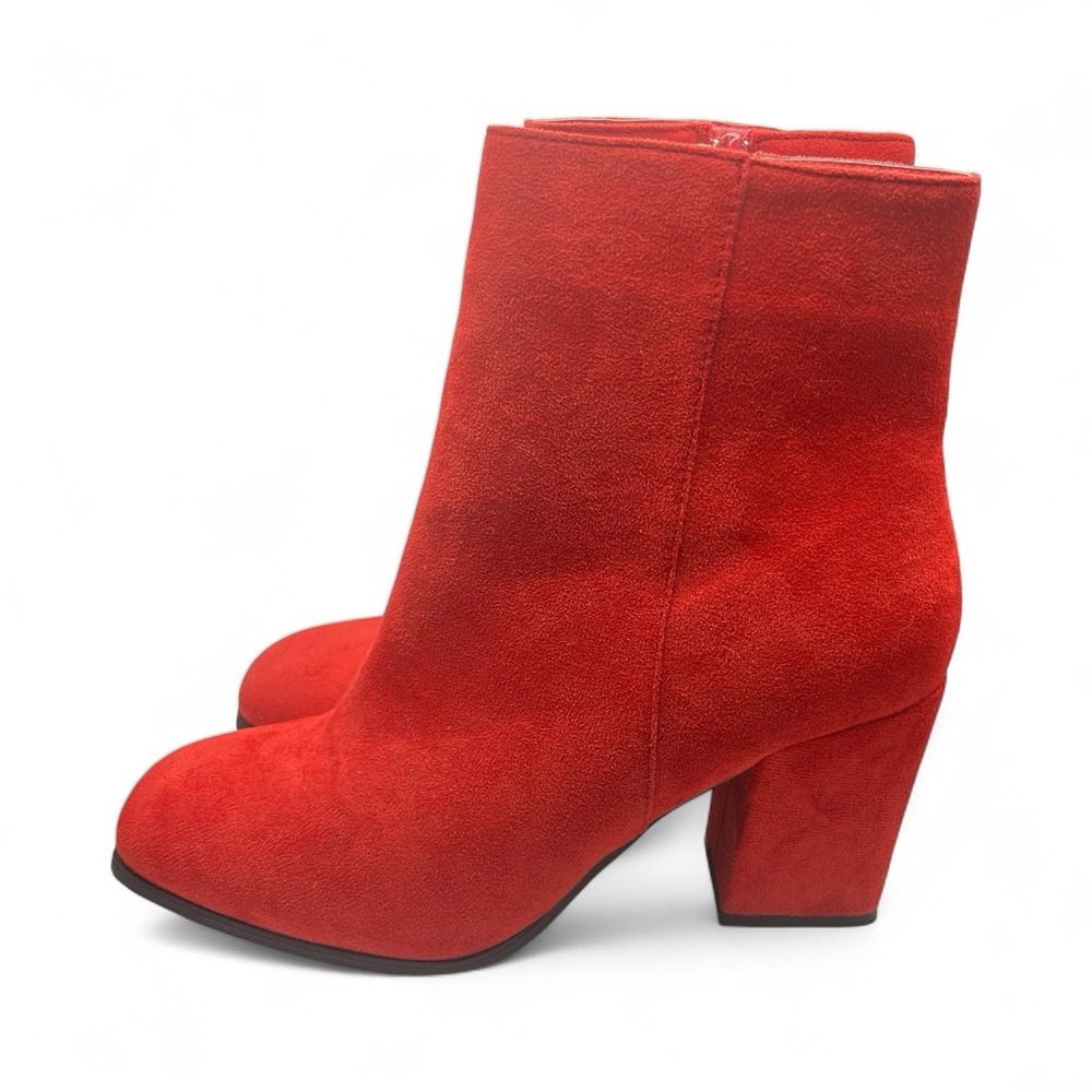 Pierre Dumas Women's Red Ankle Boots Size 8.5 Suede Side Zipper EUC - 765